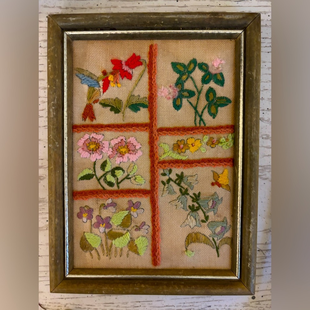 Small vintage crewel, hummingbird, florals, butterfly 💗